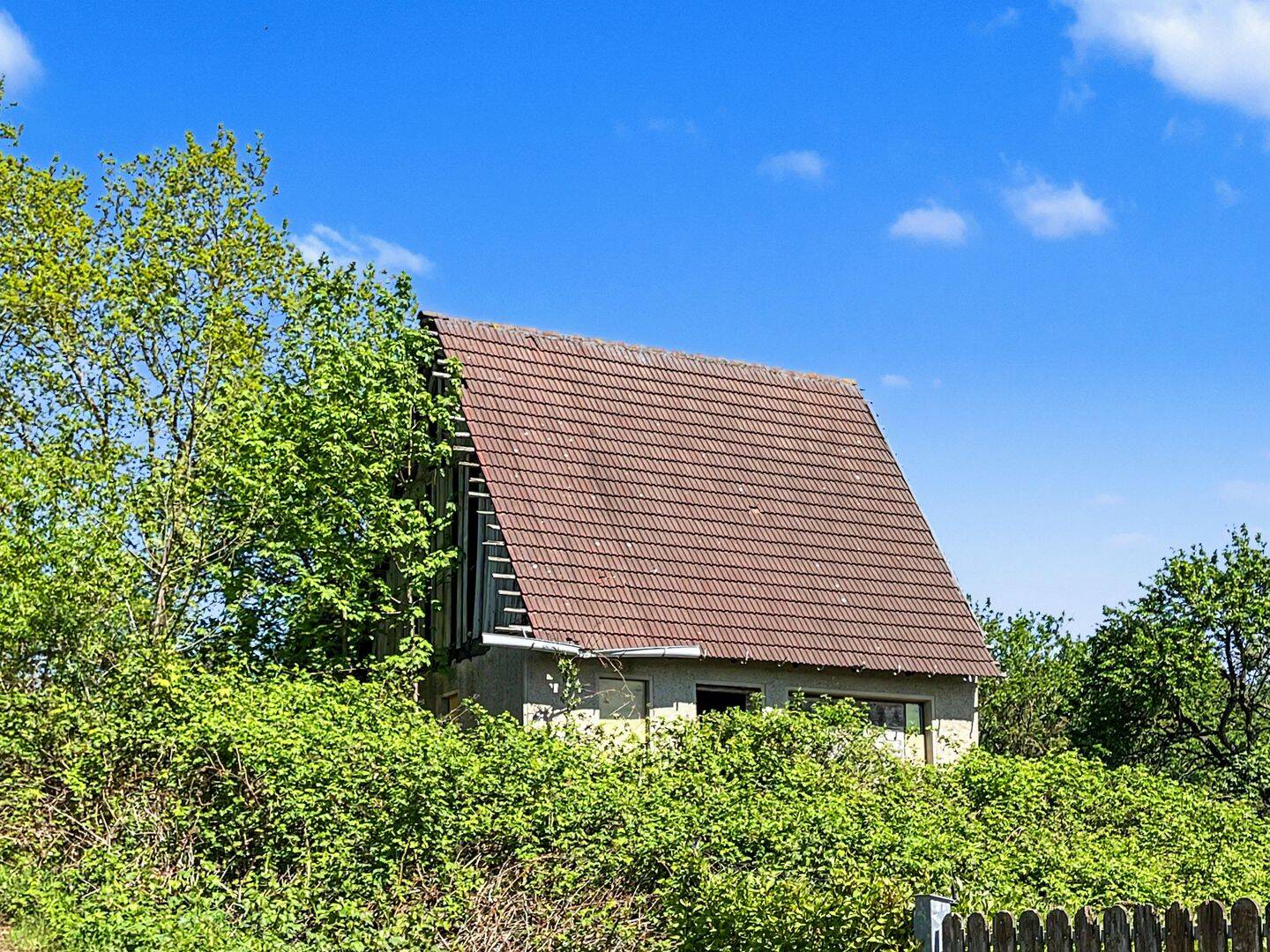 Ausbauhaus am See mit Bootsgarage und Seeblick in Menzendorf, 23923 Menzendorf