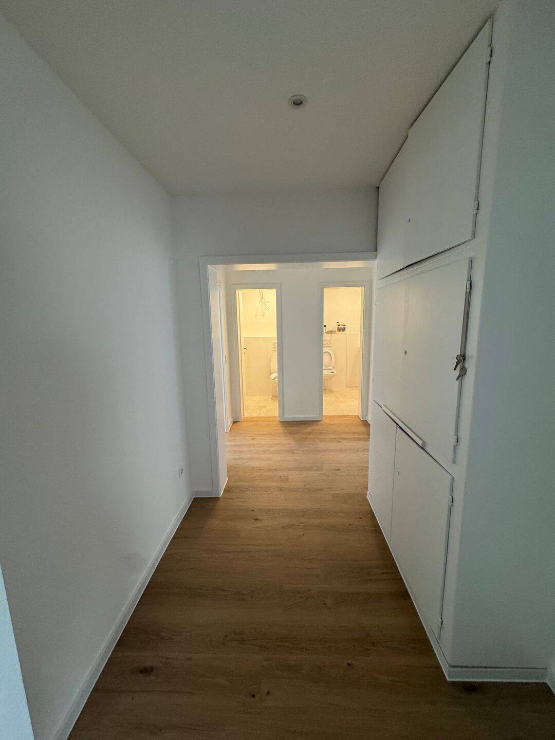 Wg Zimmer Erstbezug im Herzen von Bad Canstatt, 70372 Stuttgart (Bad Cannstatt)