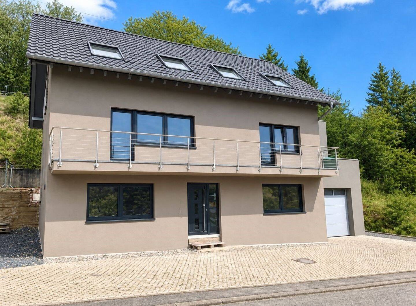 Top Lage nahe Luxemburg – Zweifamilienhaus mit Ausbaureserve, 54456 Onsdorf