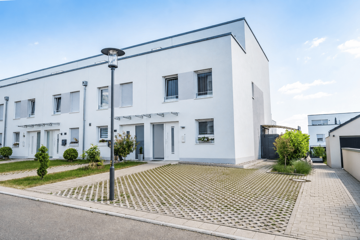 Neubau-Reihenendhaus mit exklusiver Ausstattung, Garage und 3 Stellplätzen, 78054 Villingen-Schwenningen