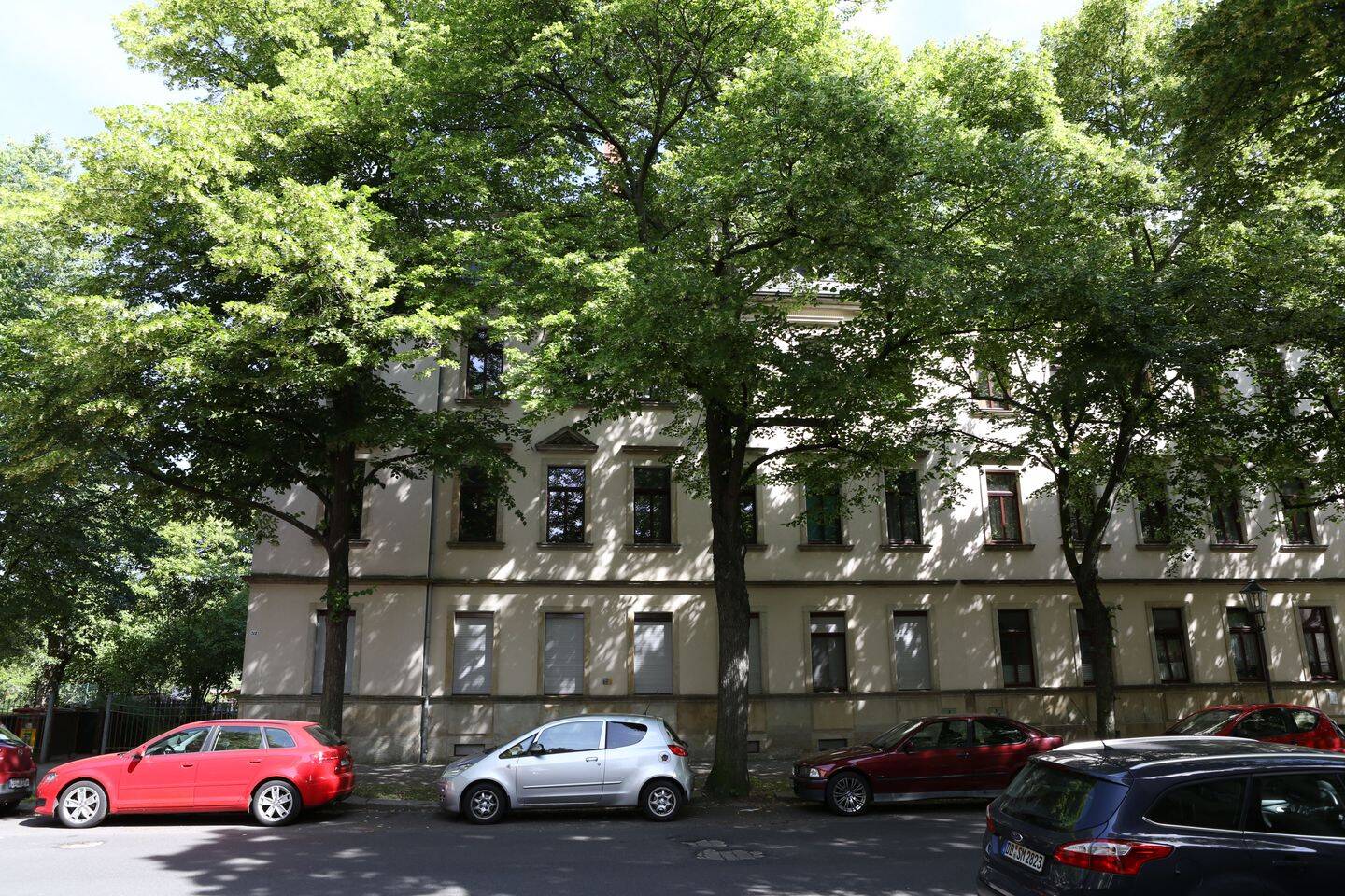 Schöne 2-Raum-Altbauwohnung mit Parkettboden in ruhiger Lage, 1129 Dresden (Hellerberge Pieschen-Nord/Trachenberge Trachau)