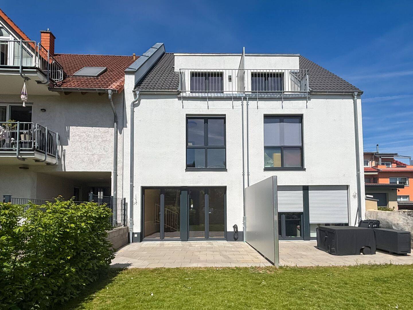 Attraktive Doppelhaushälfte mit Garten & Einbauküche in Mainz-Ebersheim, 55129 Mainz (Bretzenheim Ebersheim Hechtsheim)