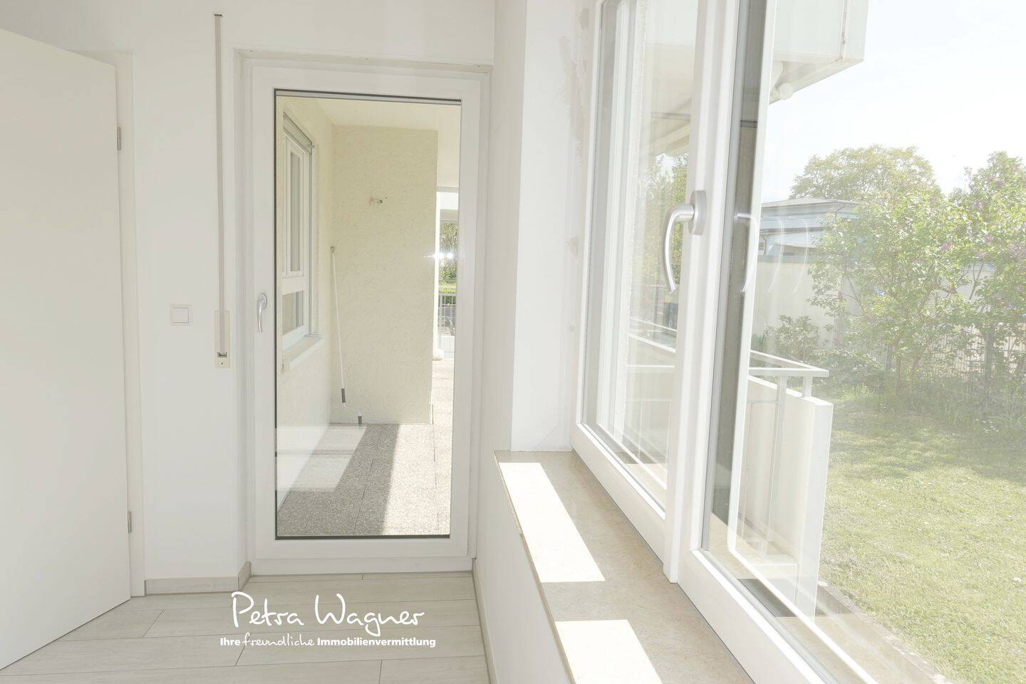 Kompakt, modern, bezugsfrei – attraktive 1-Zimmer-Wohnung mit EBK, Balkon u. Kfz-Stellplatz, 79227 Schallstadt