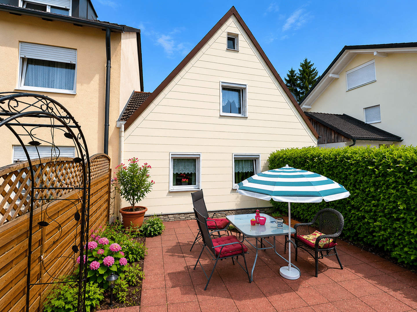 Großzügiges Haus Einfamilienhaus in Unterschleißheim Ab Sofort!, 85716 Unterschleißheim