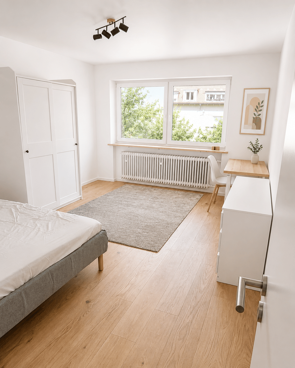 Großes möbliertes WG-Zimmer (Erstbezug nach Renovierung 2026) und möbliert, 81825 München (Berg am Laim Trudering-Riem)