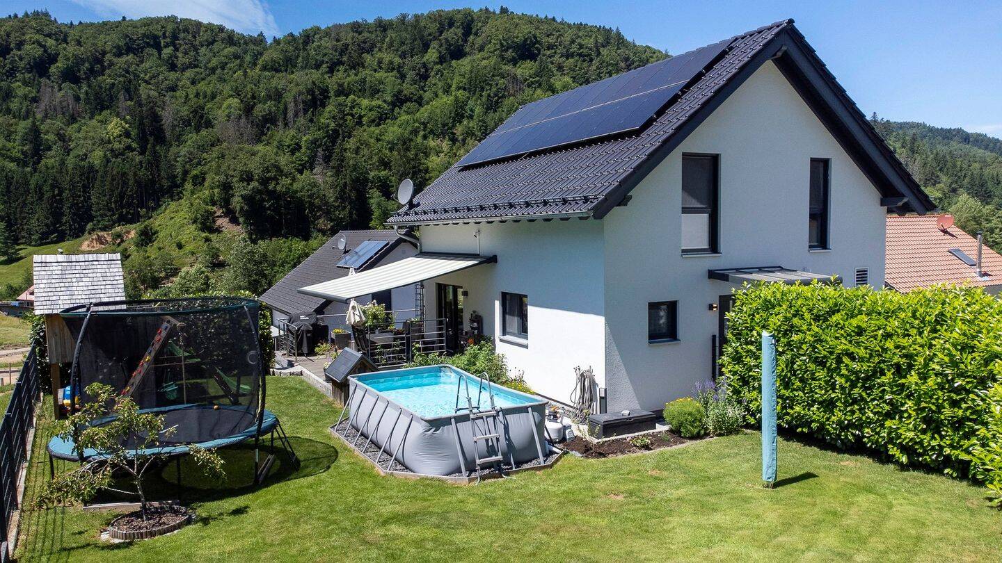 WALDRANDGLÜCK im Kleinen Wiesental – Neuwertiges EFH mit 4 Zimmern, Garten & traumhafter Lage, 79692 Kleines Wiesental