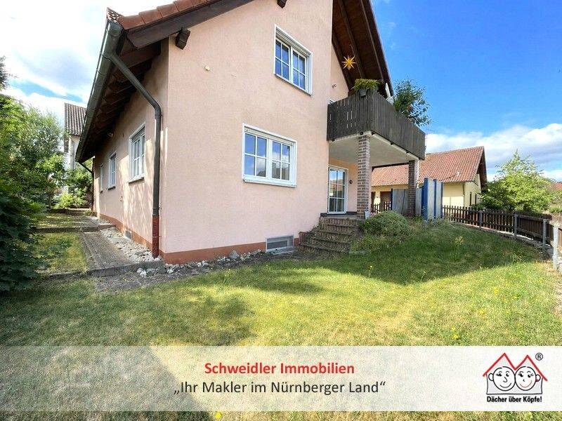 Großzügige 4-Raum-Wohnung im Erdgeschoss mit eigenem Garten und Hobbyraum in zentraler Lage von Lauf, 91207 Lauf a.d. Pegnitz (Lauf)