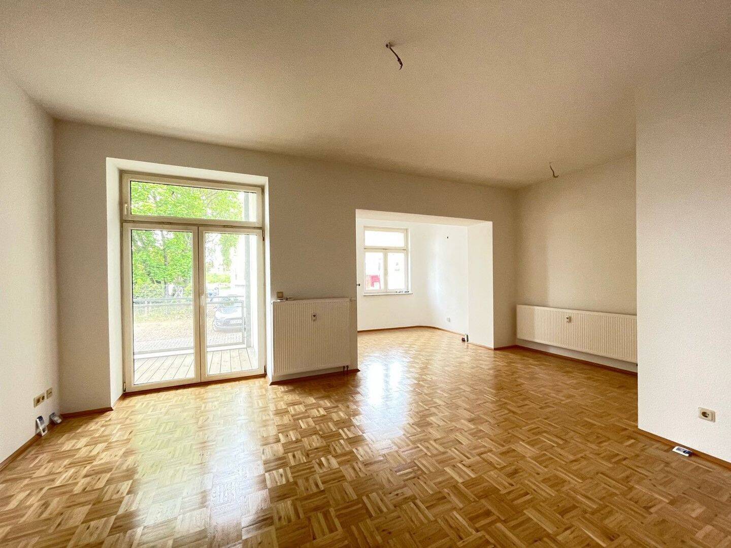 Erstbezug nach Sanierung: großzügige 2-Raum-Wohnung mit Balkon und Stellplatz, 99817 Eisenach
