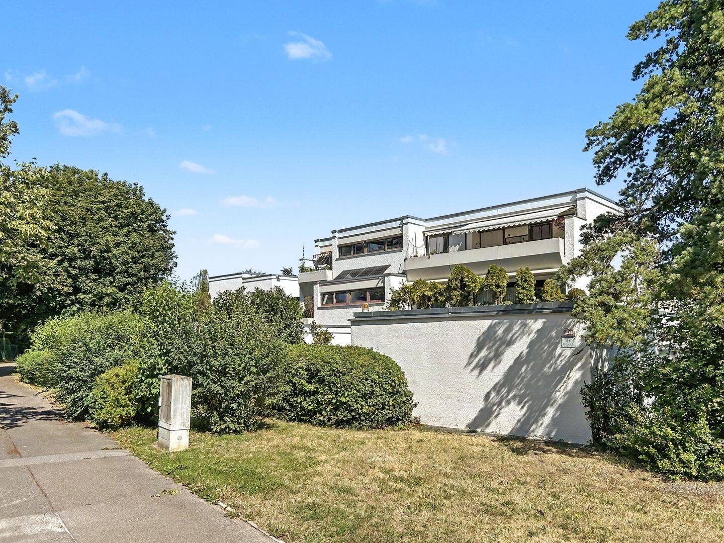 Vermietete 2-Zimmer-Wohnung in der Nähe des Klinikums Ingolstadt mit hauseigenem Schwimmbad, 85049 Ingolstadt
