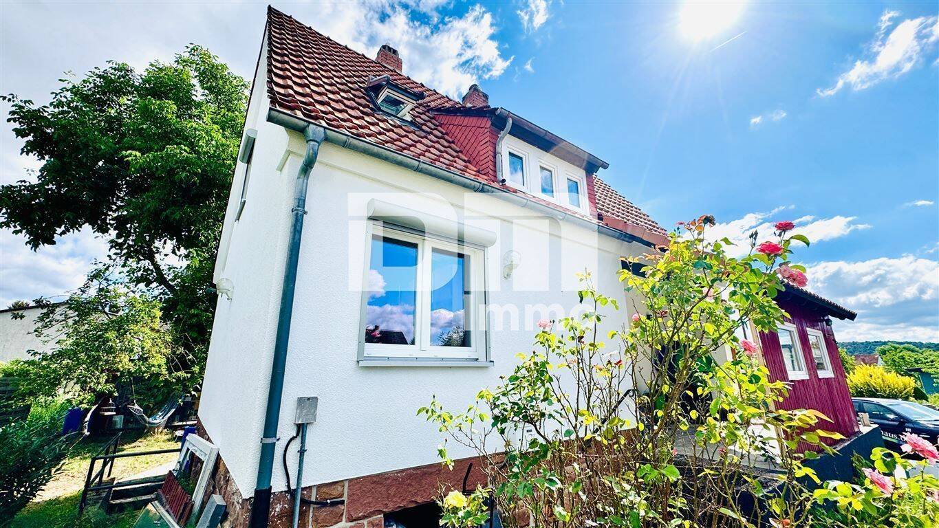 Kernsaniertes Einfamilienhaus mit Doppelgarage, großem Garten und Home-Office-Oase, 34613 Schwalmstadt