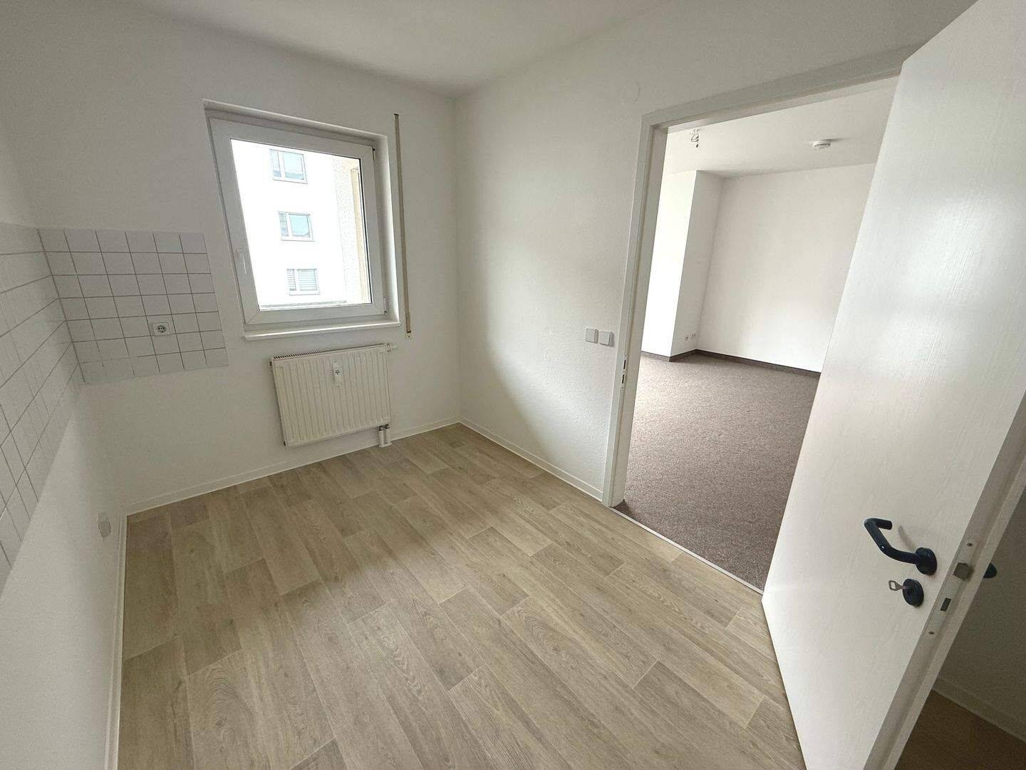 1-Raum – APARTMENT MIT BALKON – SENIOR LIVING – Barrierefrei, 9126 Chemnitz (Altchemnitz Bernsdorf Gablenz Lutherviertel Sonnenberg)