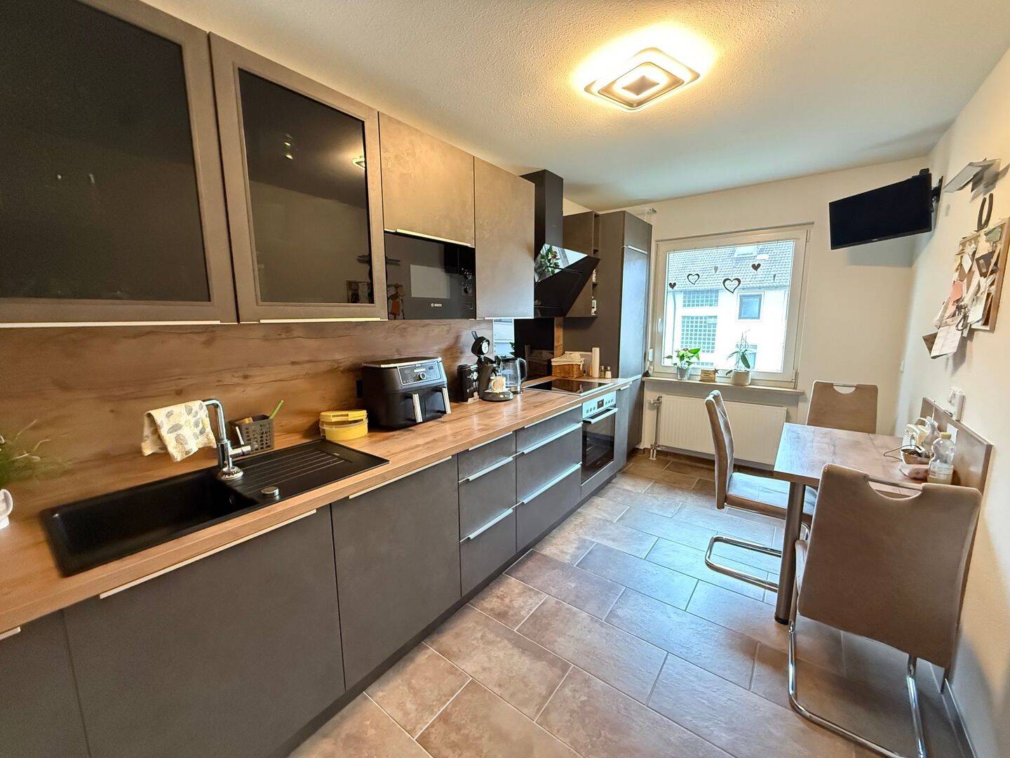 Hochwertig sanierte, großzügige 2-Zimmerwohnung in Ansbach/Hennenbach, 91522 Ansbach