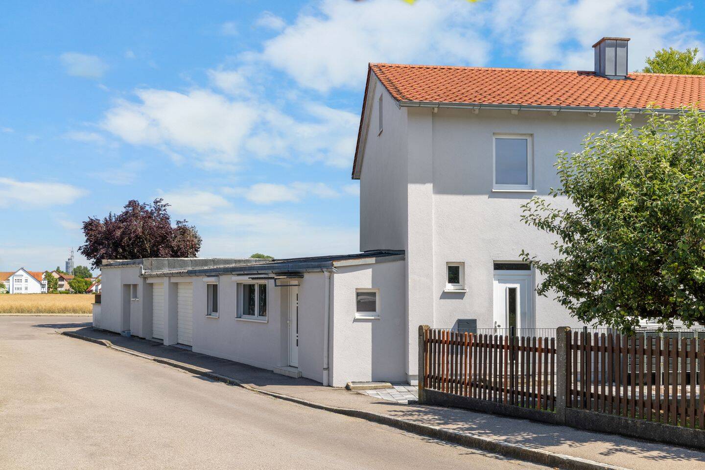 Mehrgenerationenhaus bzw. MFH (mit 5 WE) komplett freistehend! – Zur Selbstnutzung oder Vermietung, 86391 Stadtbergen