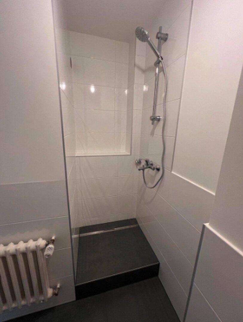 7 Min zur Uni! WG-Neugründung oder als möblierte Wohnung +Balkon- Drei-Zimmer-Wohnung in D-Bilk, 40223 Düsseldorf (Bilk Flehe Unterbilk)