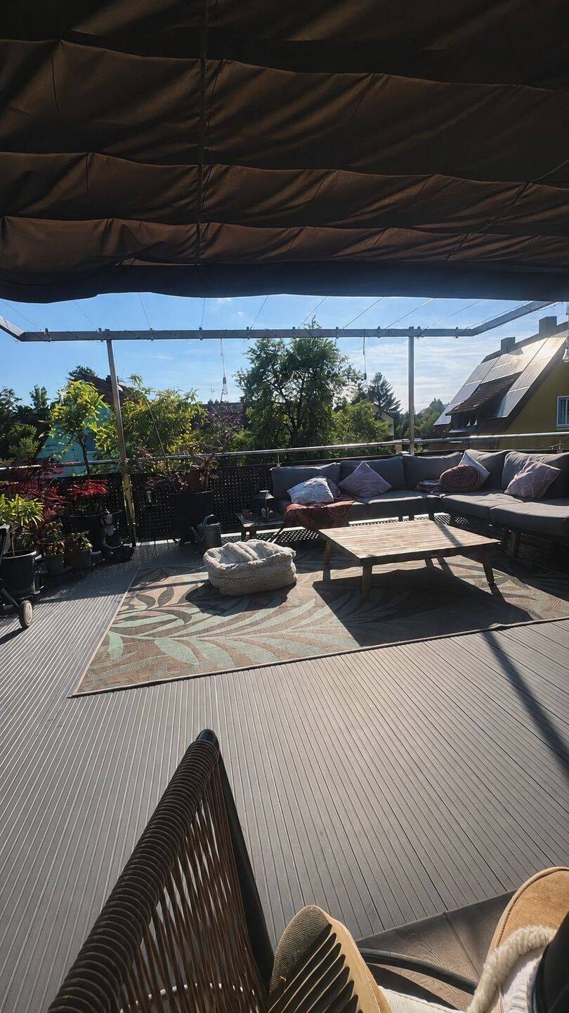 Exklusive 3-Zimmer-Wohnung mit Süd-West-Dachterrasse & Kamin, 90537 Feucht