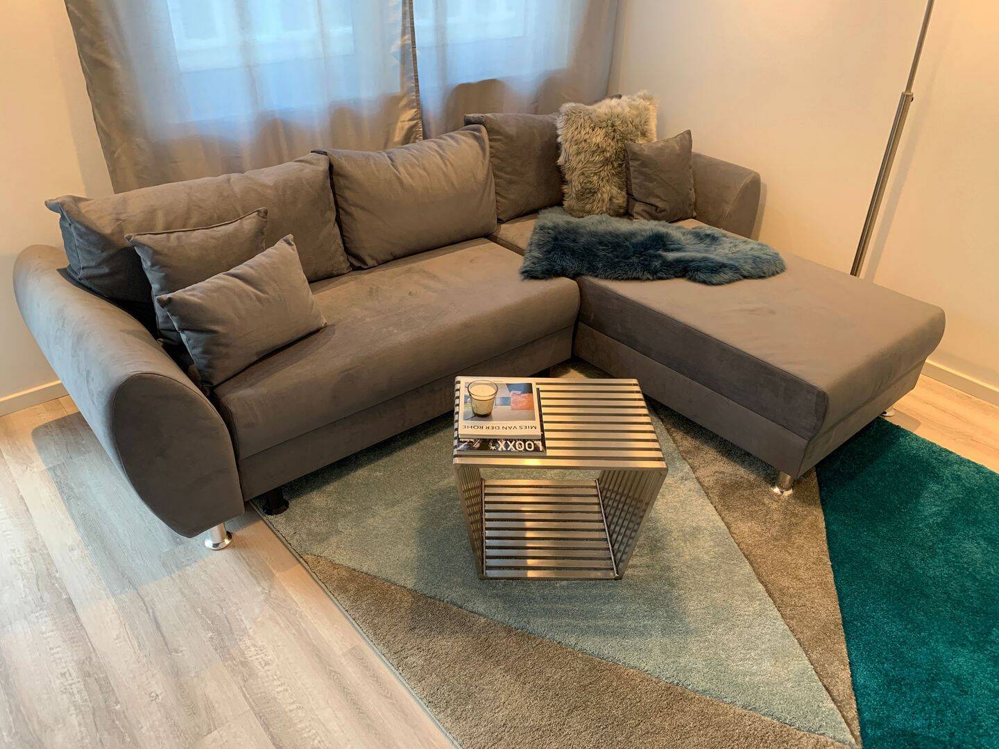 Wohnen auf Zeit oder länger – Luxuriös möbliert & bestückt, Uni-nah, Balkon / Boutique-style, flat-rate, near university, balcony, 40223 Düsseldorf (Bilk Flehe Unterbilk)