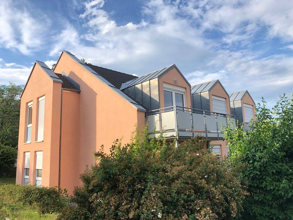 Blick über Bayreuth! 2-Zi.-DG-Wohnung mit Balkon und EBK – frei ab 01.09.2026, 95445 Bayreuth