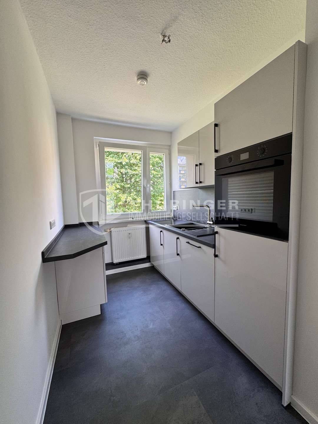 *** Smart investieren | Neuvermietung nach Sanierung | EBK | Provisionsfrei ***, 7552 Gera (Bieblach-Ost Langenberg Roschütz Stublach)