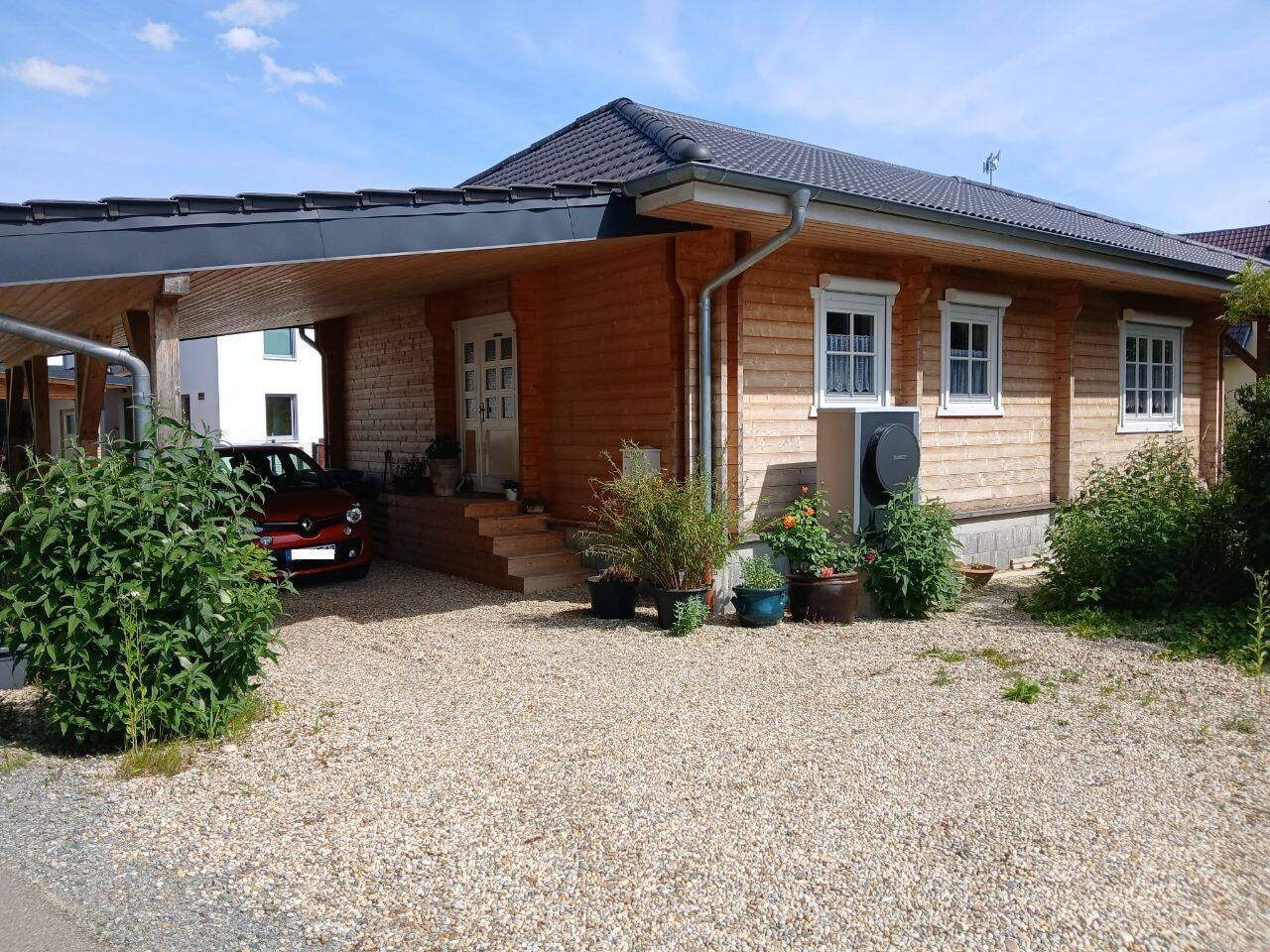 +++ Wie NEU – Moderner Holz-Bungalow – Ruhig in einer Sackgasse +++, 94431 Pilsting