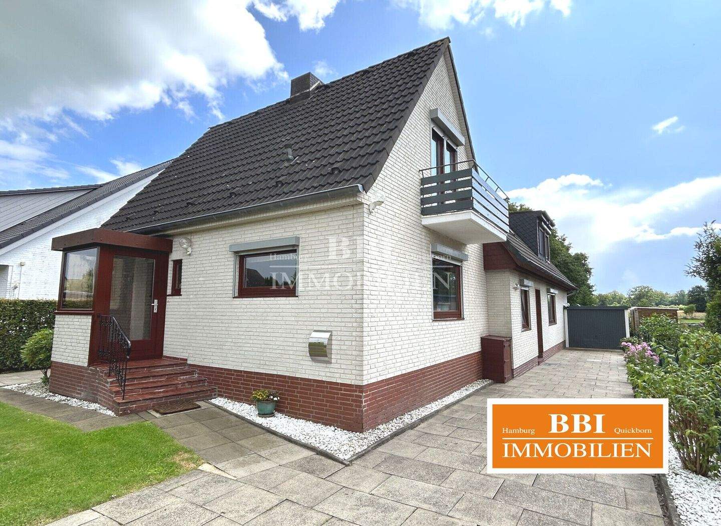 Sehr gepflegtes Einfamilienhaus mit angrenzender Wohnung auf schönem Grundstück in Quickborn-Renzel, 25451 Quickborn
