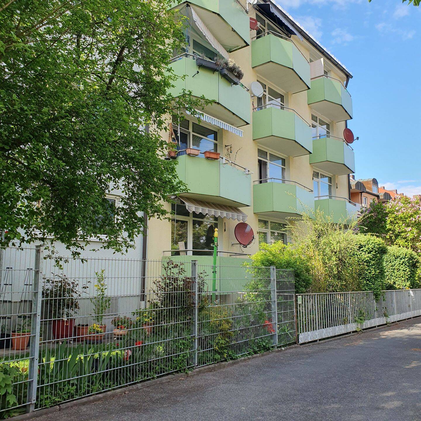 Helle u. gepfl. 2 Zimmer-Wohnung in Sündersbühl, 90439 Nürnberg (Großreuth bei Schweinau Schweinau Sankt Leonhard Sündersbühl)