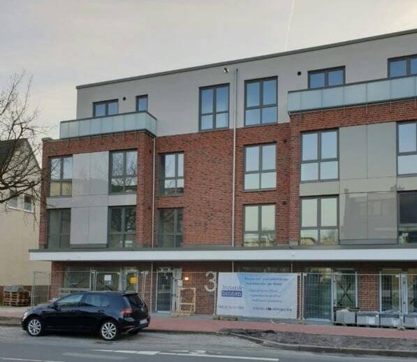 Moderne 3-Zimmer-Nichtraucherwohnung im Stadtzentrum von Tornesch mit großer Terrasse, von PRIVAT, wie NEU,, 25436 Tornesch