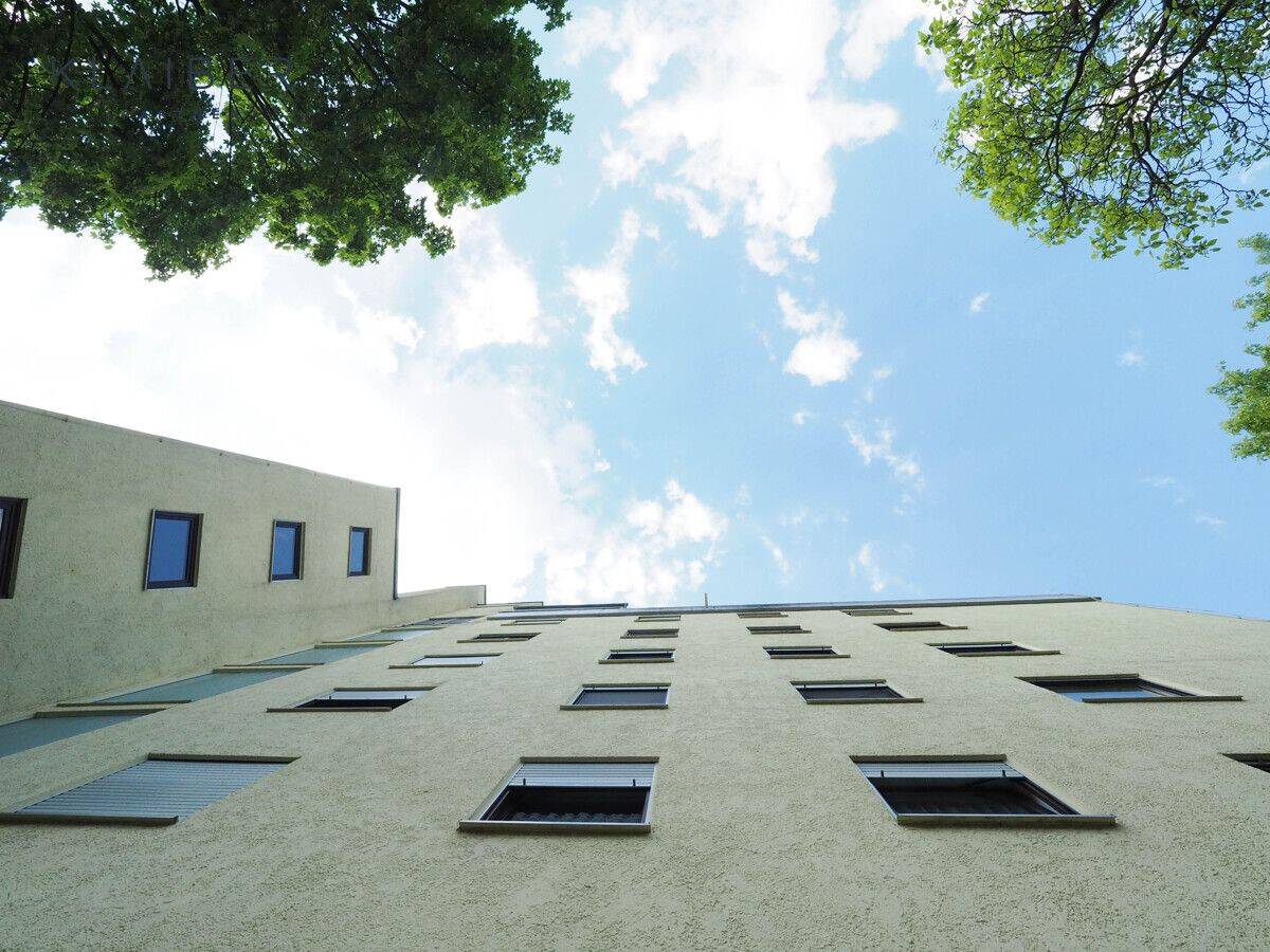 ***Über den Dächern…mit Aussicht, 1,5 Zi,Kü,Bad Stellplatz..alles neu***, 73035 Göppingen
