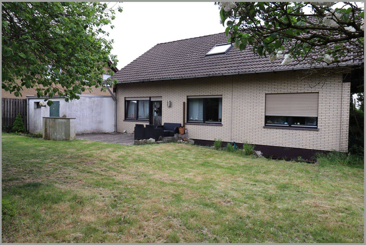 Einfamilienhaus mit Einliegerwohnung in ruhiger Lage, 49201 Dissen am Teutoburger Wald