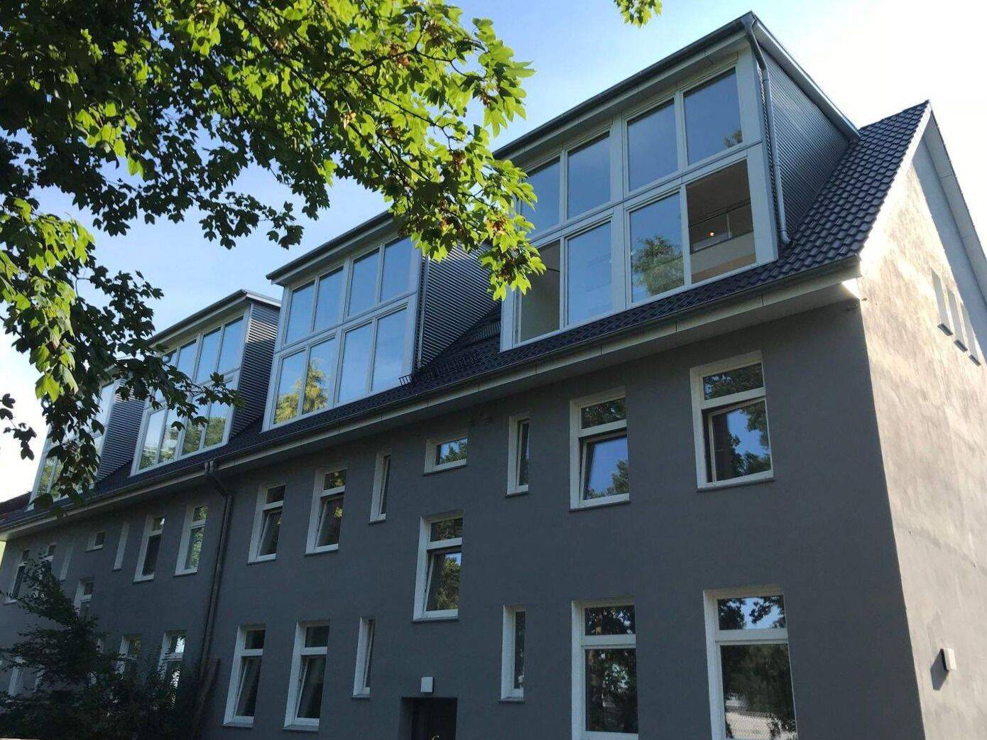 Lichtdurchflutete 2,5 Zimmer Galeriewohnung, 22337 Hamburg (Hamburg-Nord Alsterdorf Ohlsdorf)