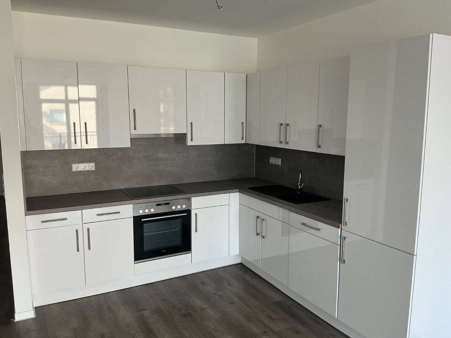 Moderner Luxus in großzügigem Ambiente, 76549 Hügelsheim