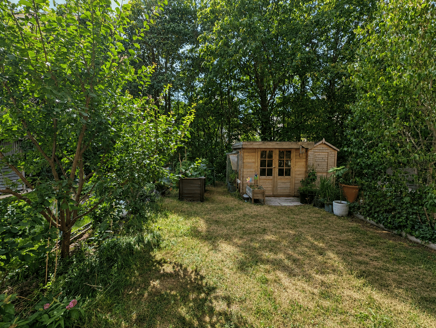 Schöne 4-Zi.-Erdgeschosswohnung mit traumhaften Garten und großzügigen Grundriss in ruhiger Lage, 90431 Nürnberg