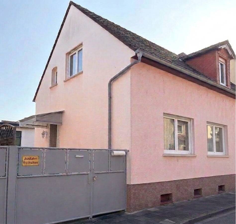 “Einfamilienhaus mit Anbau in ruhiger Lage – Potenzial inklusive” in Ludwigshafen-Oggersheim, 67071 Ludwigshafen am Rhein (Oggersheim Ruchheim)