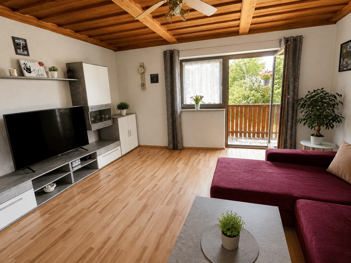 Wohnhaus mit 2.600 m² Grundstück, Werkstatt und Entwicklungspotenzial nahe Nationalpark, 94556 Neuschönau