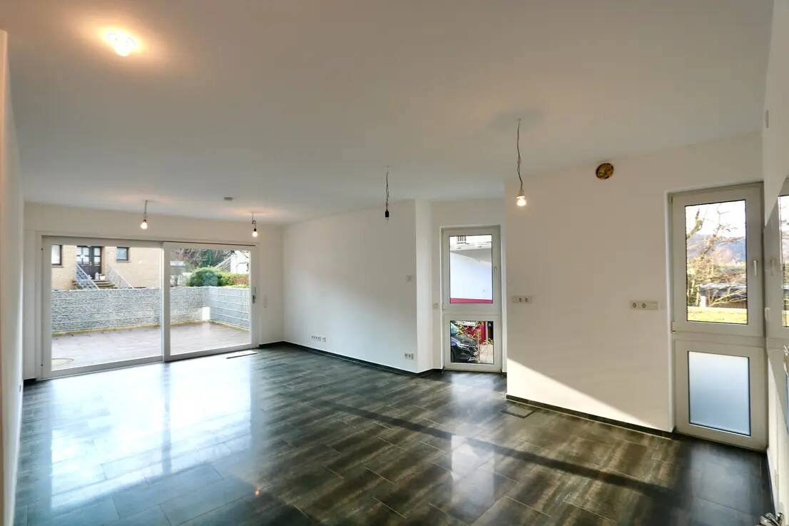 Hochwertige, barrierefreie 2,5-Zi. EG-Whg. mit Terrasse in Loope, 51766 Engelskirchen