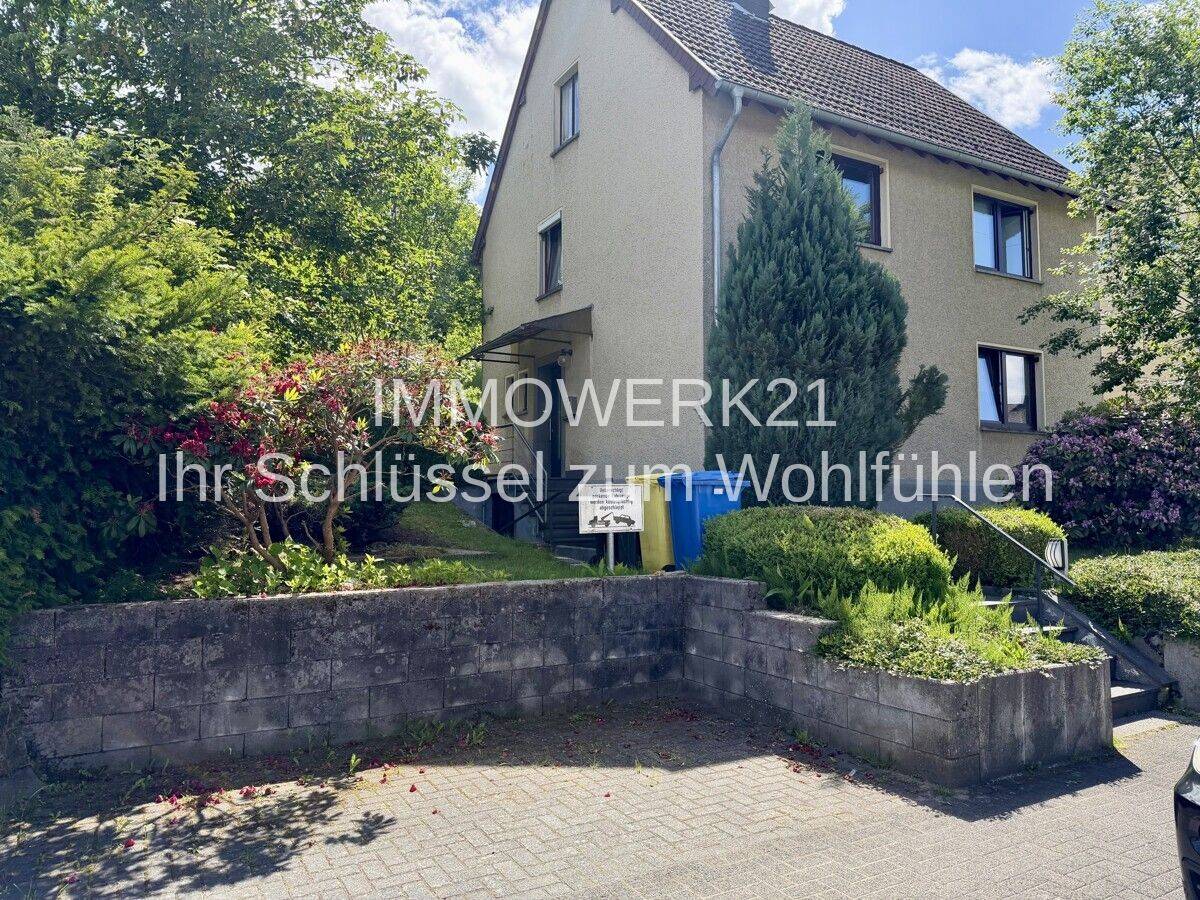 Charmantes EFH mit großem Garten, Garage und 3 Stellplätzen – Vermietungspotenzial – Kernsaniert, 53940 Hellenthal