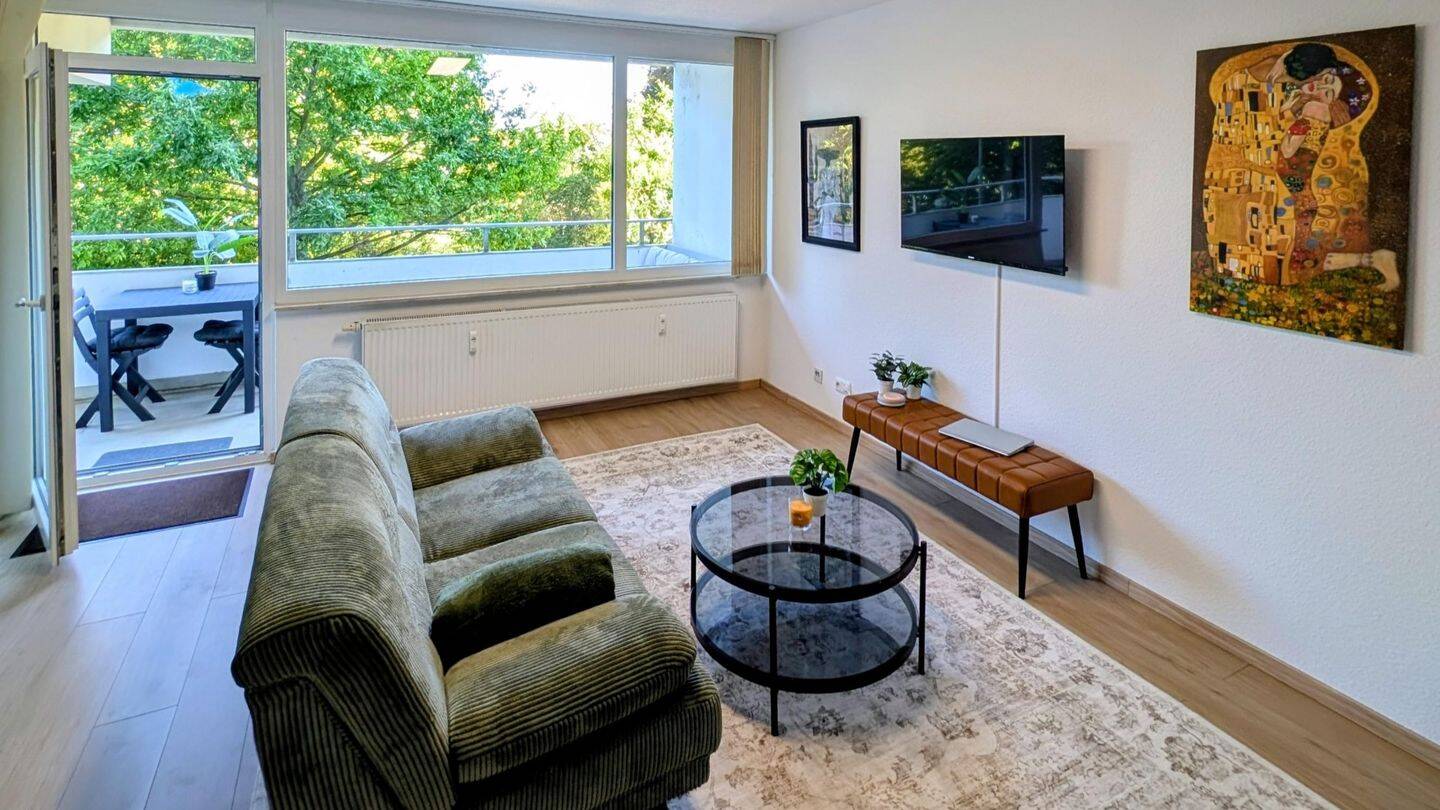Perfekt für Pendler: Möbilierte 1,5 Zimmer Wohnung mit Balkon und Flughafenanbindung, 65795 Hattersheim am Main