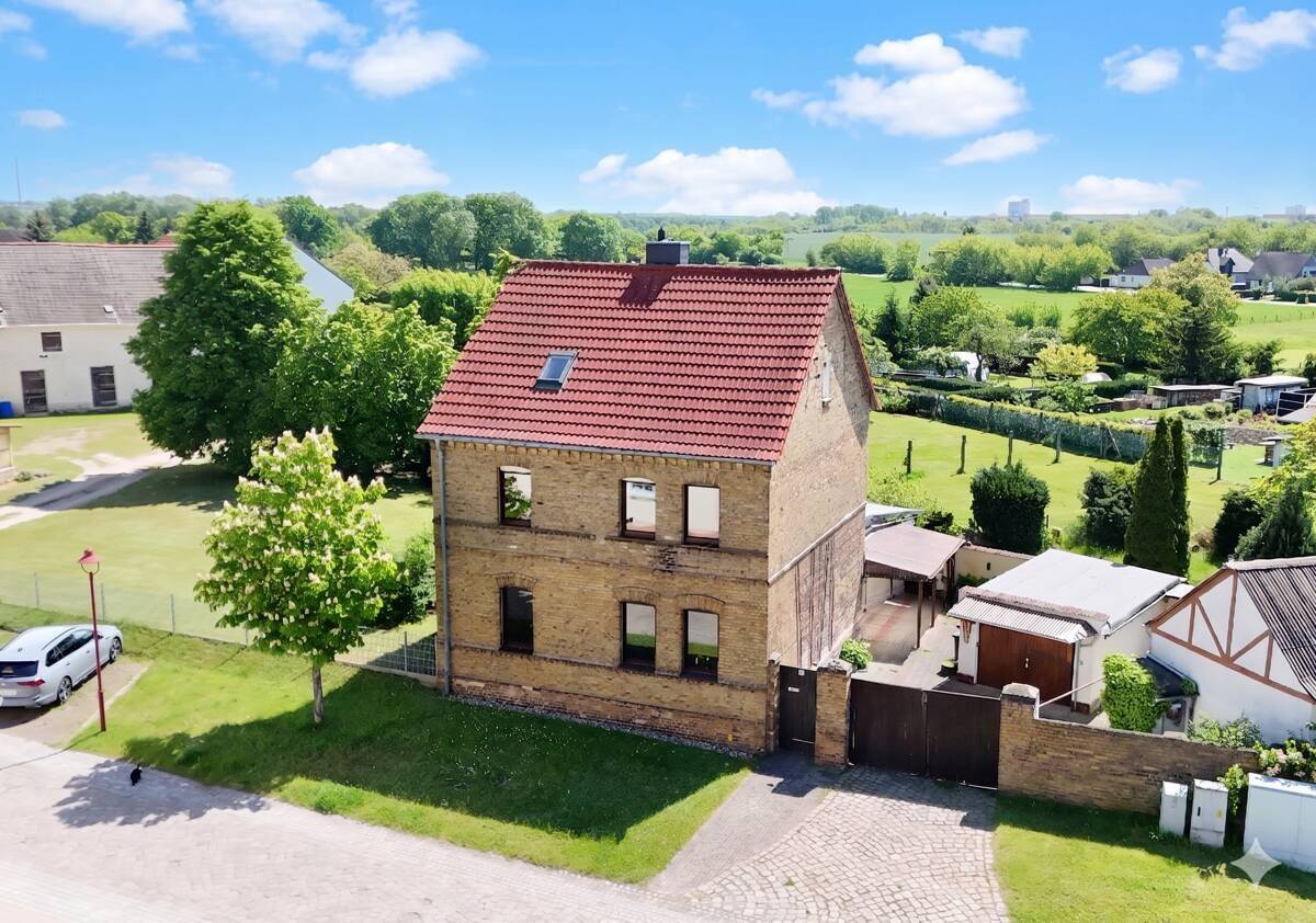 Viel Platz für Familie, Hobby & Handwerk | Einfamilienhaus mit Nebengelass und Garten, 6766 Bitterfeld-Wolfen