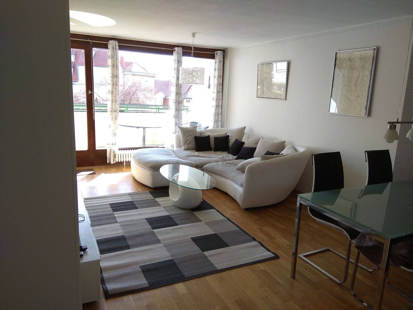 Möblierte und eingerichtete Wohnung in Herzen der Stadt, 86152 Augsburg (Innenstadt)