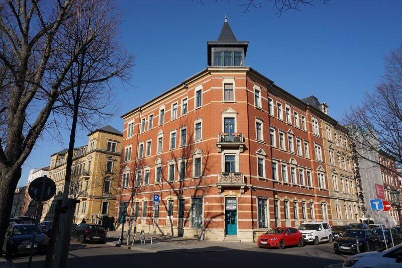 Frischer Look, top Lage: renovierte 3-Zimmerwohnung in Dresden-Löbtau, 1159 Dresden