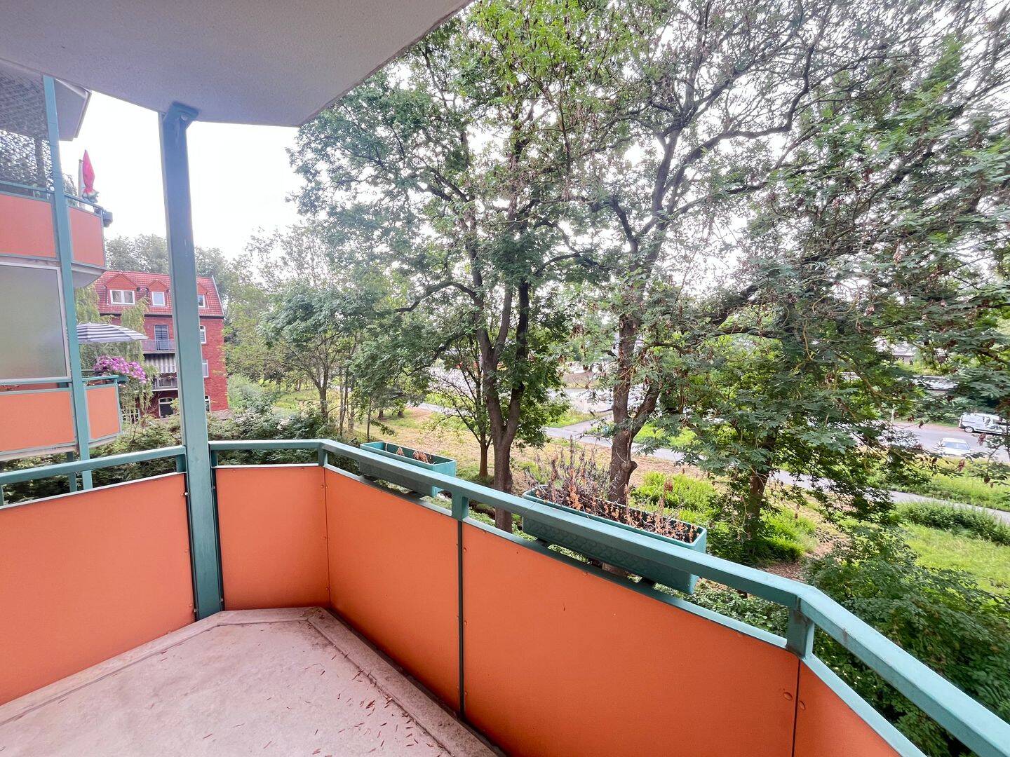 Hochwertige 4 Zimmer Wohnung mit Balkon | inkl. EBK, 8060 Zwickau
