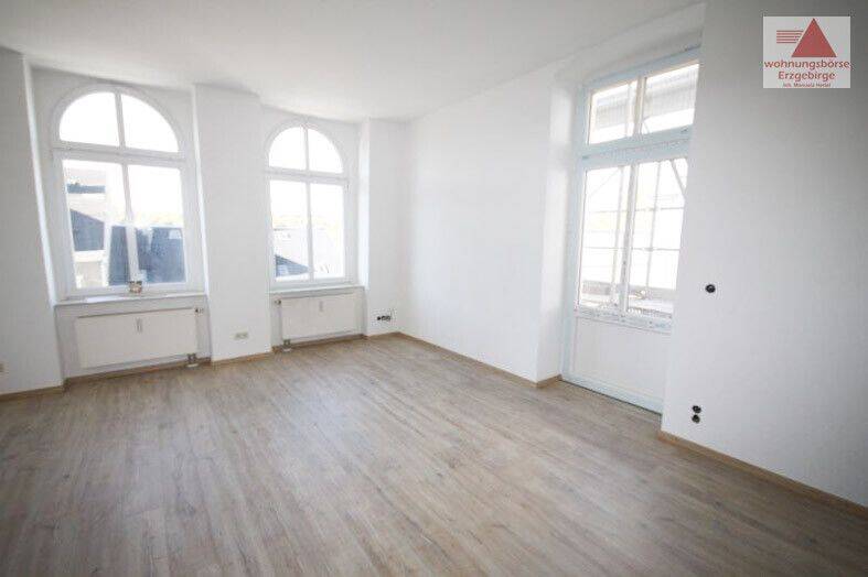 Komplett sanierte 3-Raum-Wohnung mit großer Dachterrasse mitten im Zentrum von Annaberg-Buchholz!!, 9456 Annaberg-Buchholz