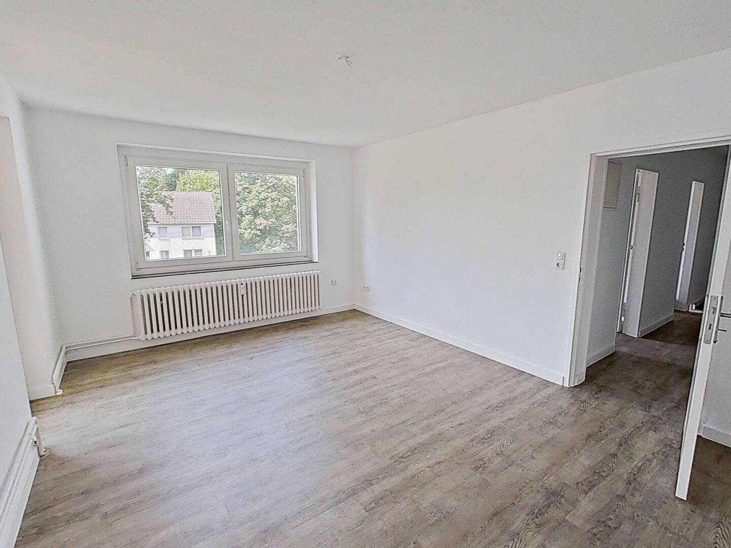 Schöne 2,5-Zimmer-Wohnung mit BALKON und EINBAUKÜCHE, 24941 Flensburg (Friesischer Berg Sandberg Südstadt Weiche Westliche Höhe)