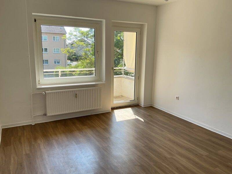 ?Schöne 2-Zimmer-Wohnung mit Tageslichtbad und Balkon in Hanau-Großauheim zu vermieten, 63457 Hanau