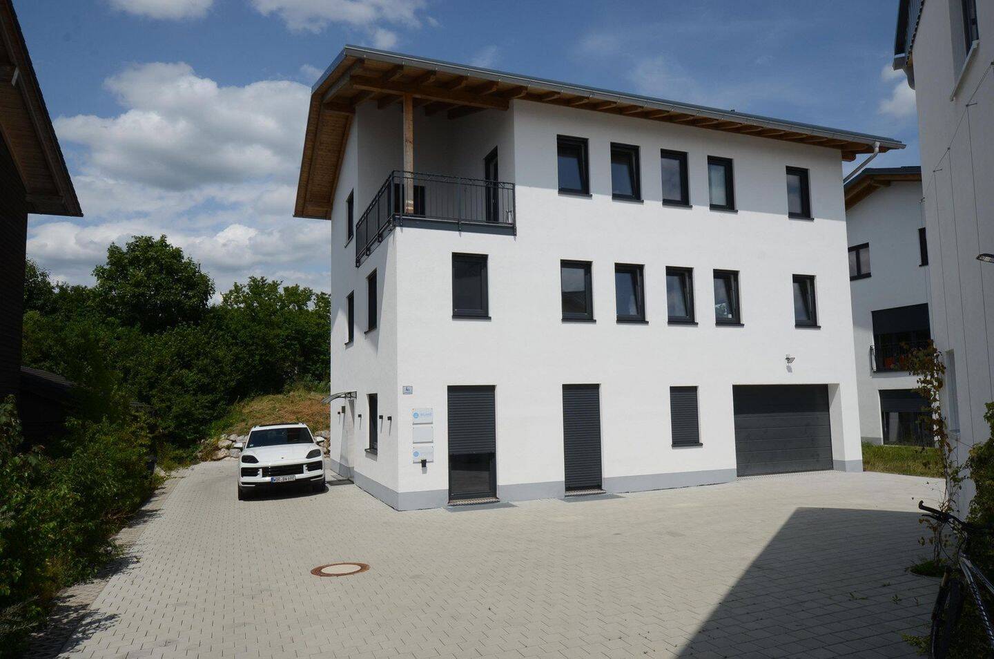Wohnen und Arbeiten in einem Haus in ruhiger Lage, 82538 Geretsried