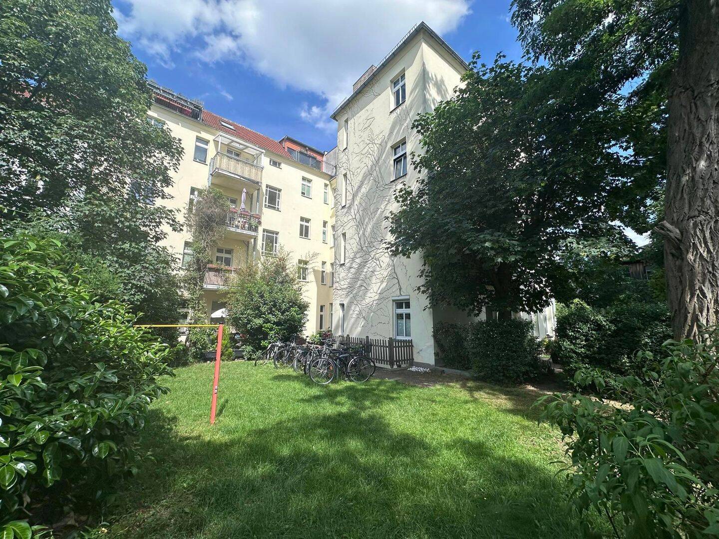Möblierte 1-Zimmer-Eigentumswohnung mit Einbauküche in Berlin-Adlershof, 12489 Berlin (Treptow-Köpenick)
