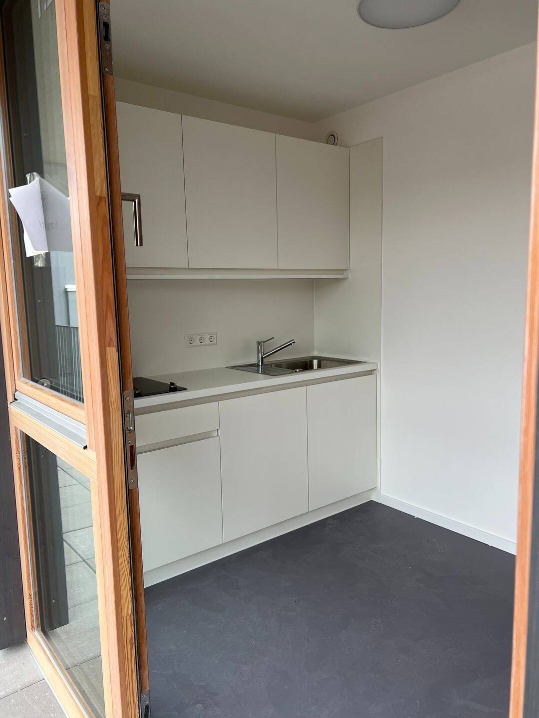 Neuwertig!!! – Appartement direkt am Bahnhof – ideal für Studenten, 94032 Passau (Altstadt Haidenhof-Nord Haidenhof-Süd Innstadt)
