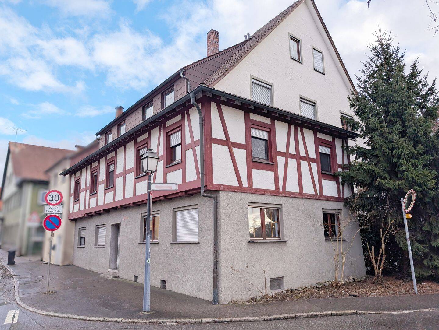 10 Wohneinheiten | Top-Lage | Solide Mieteinnahmen!, 88250 Weingarten