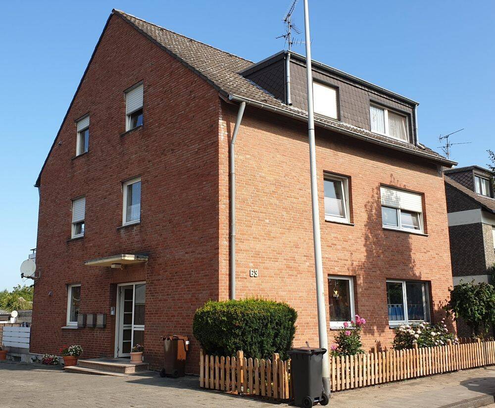 84 m² große Erdgeschosswohnung mit großer Sonnenterrasse und modernem Duschbad, 41189 Mönchengladbach