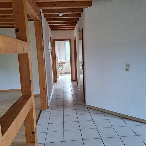 Ländlich gelegene 3-R-Wohnung mit Einbauküche und Garagennutzung, 4668 Grimma