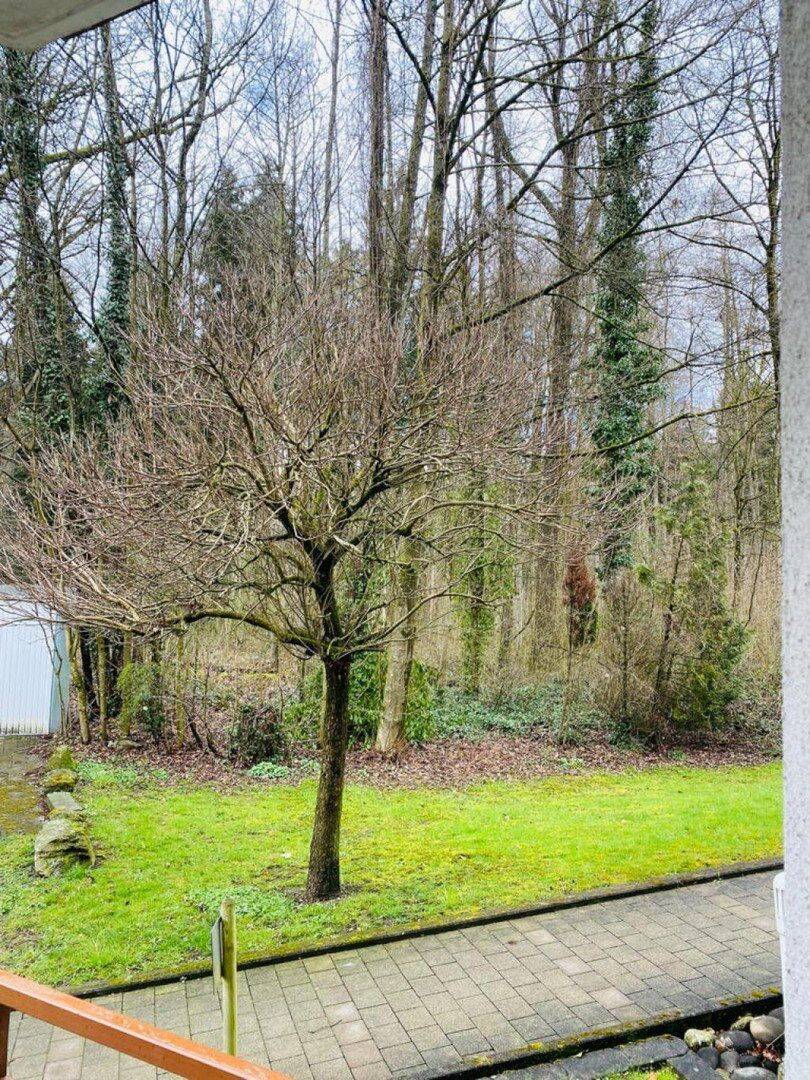 Die Wohnung ist eher praktisch und gemütlich als modern eingerichtet, 88045 Friedrichshafen